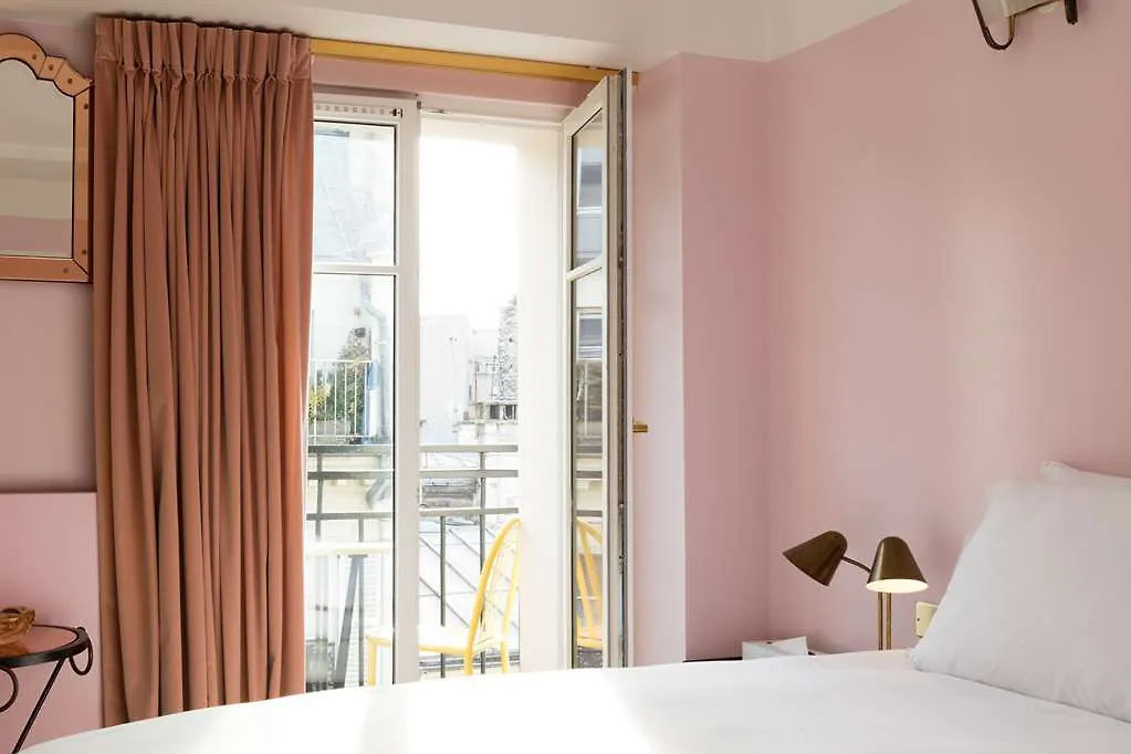 Grand Amour Hotel Paris